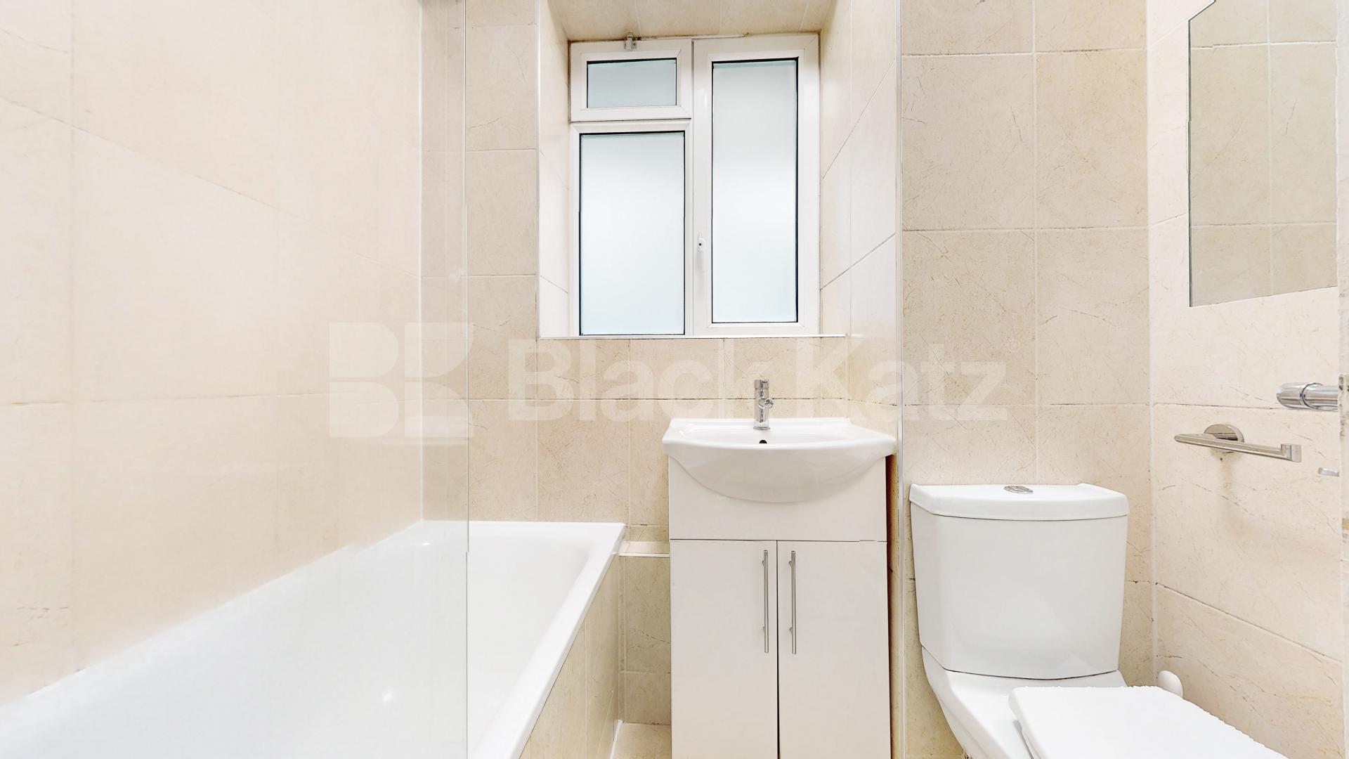 Charming One Bedroom Flat in Prestigious Townshend Estate, St John’s Wood Townshend Road, St Johns Wood